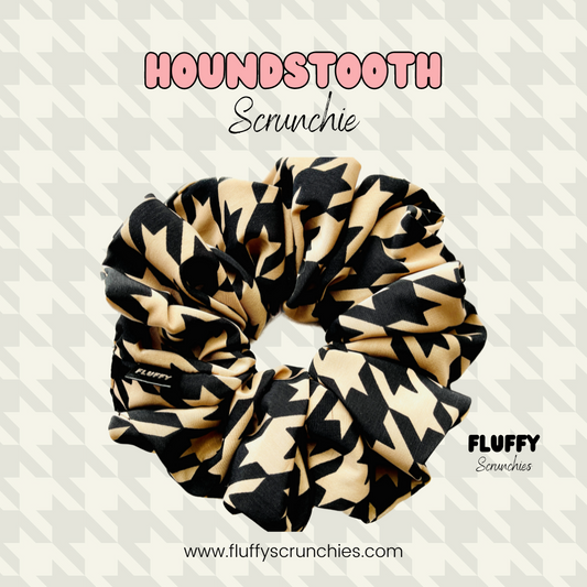 Houndstooth Scrunchie in Tan