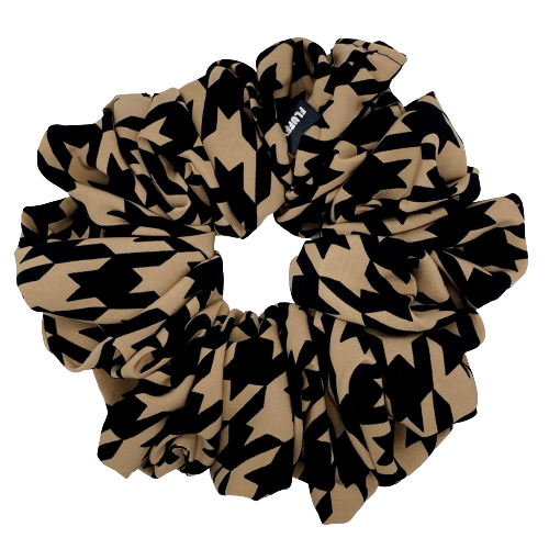 Houndstooth Scrunchie in Tan