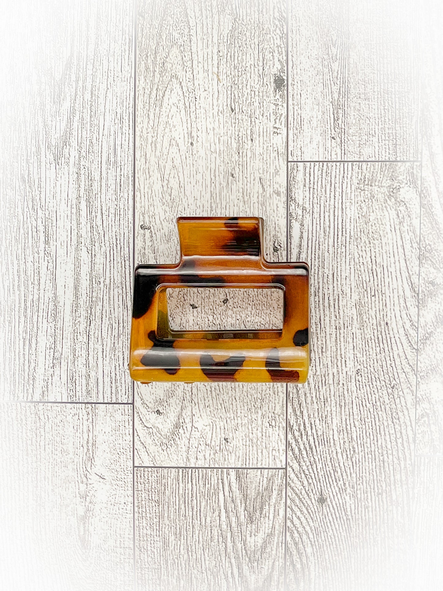 Mini Tortoise Hair Claw Clip- 2.5 inches in length. Great for Braids, twists, long hair, thick hair, fine hair, short hair and coarse hair.