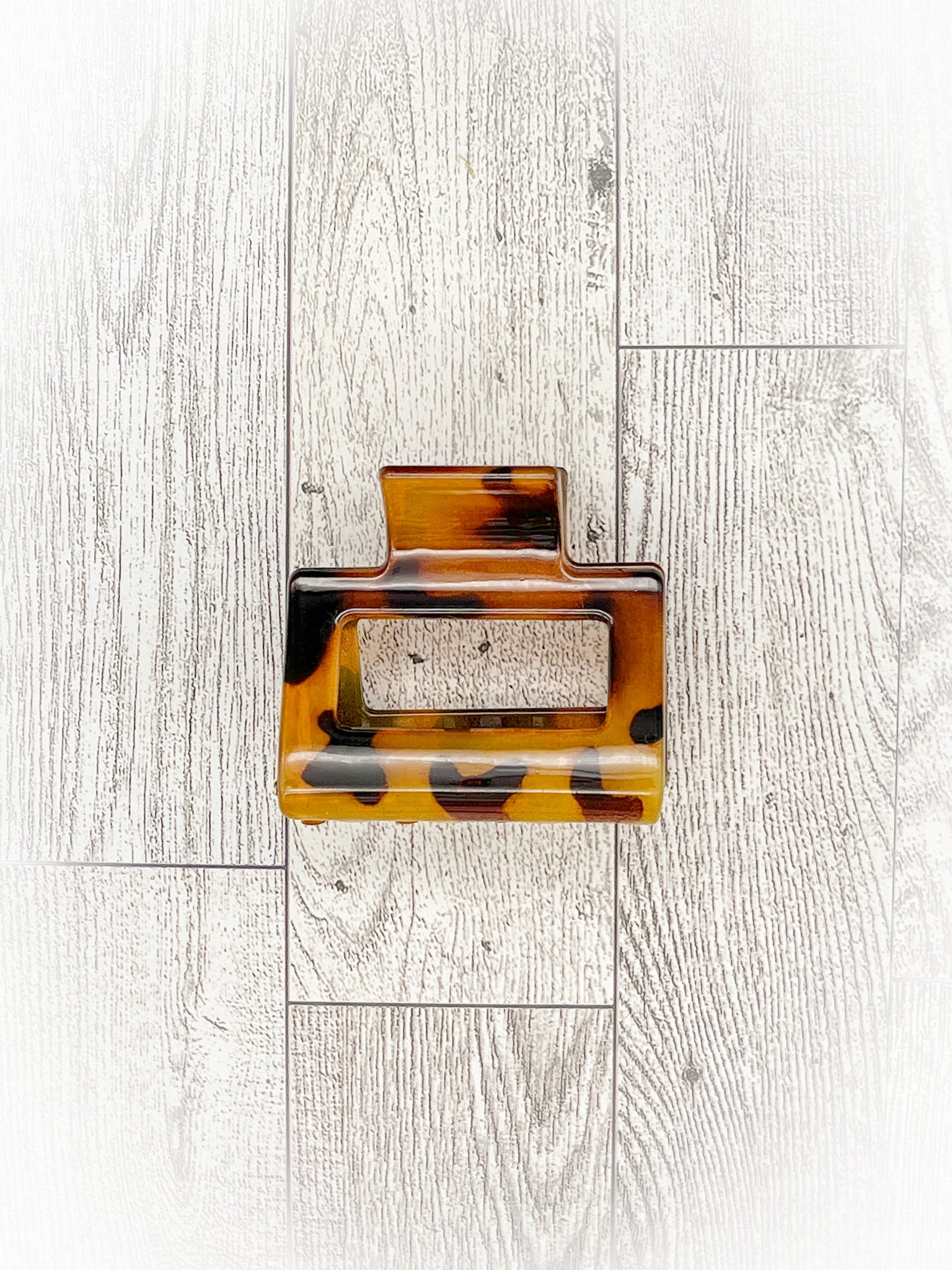 Mini Tortoise Hair Claw Clip- 2.5 inches in length. Great for Braids, twists, long hair, thick hair, fine hair, short hair and coarse hair.